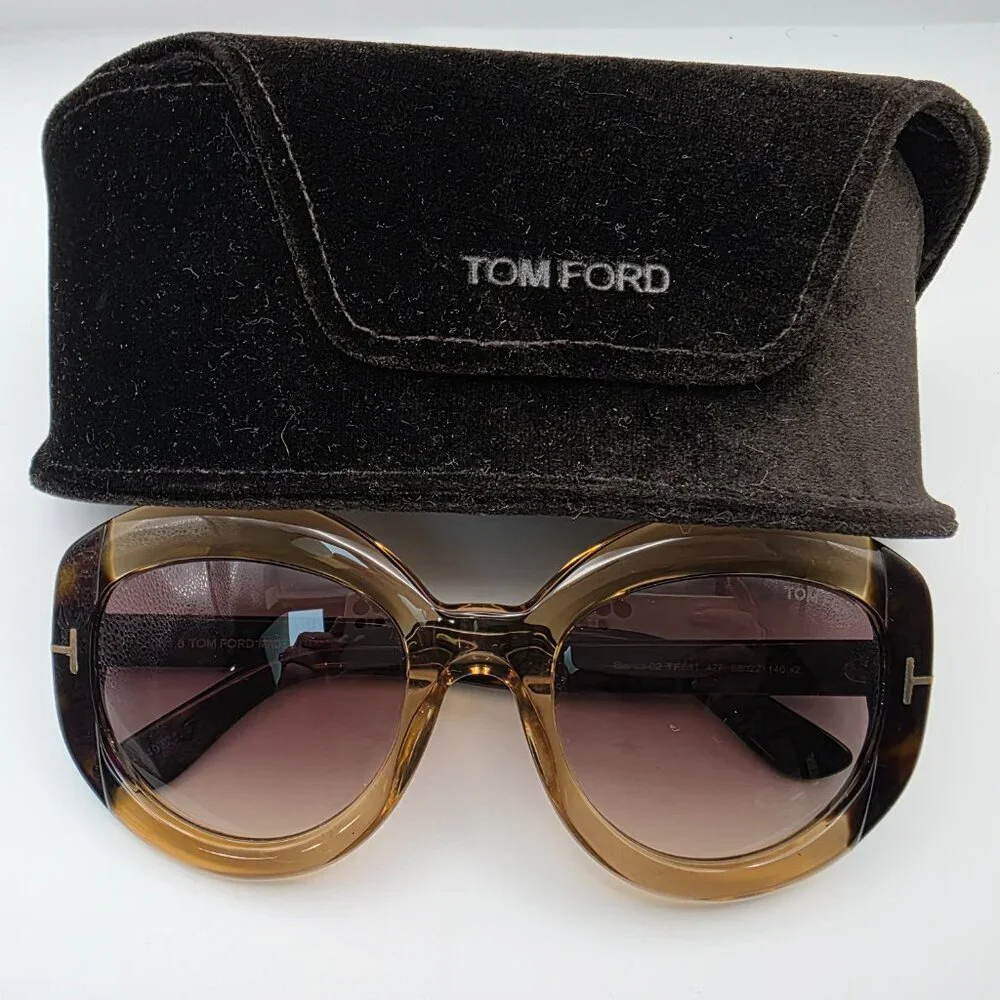 Tom Ford Bianca Brown Oversized Sunglasses with Case - Picture 9 of 13
